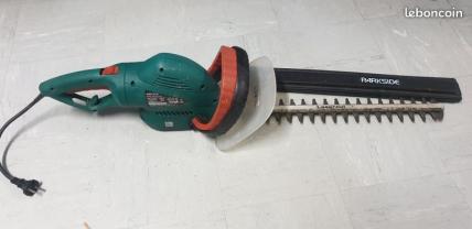 Location : taille haie Location : taille haie