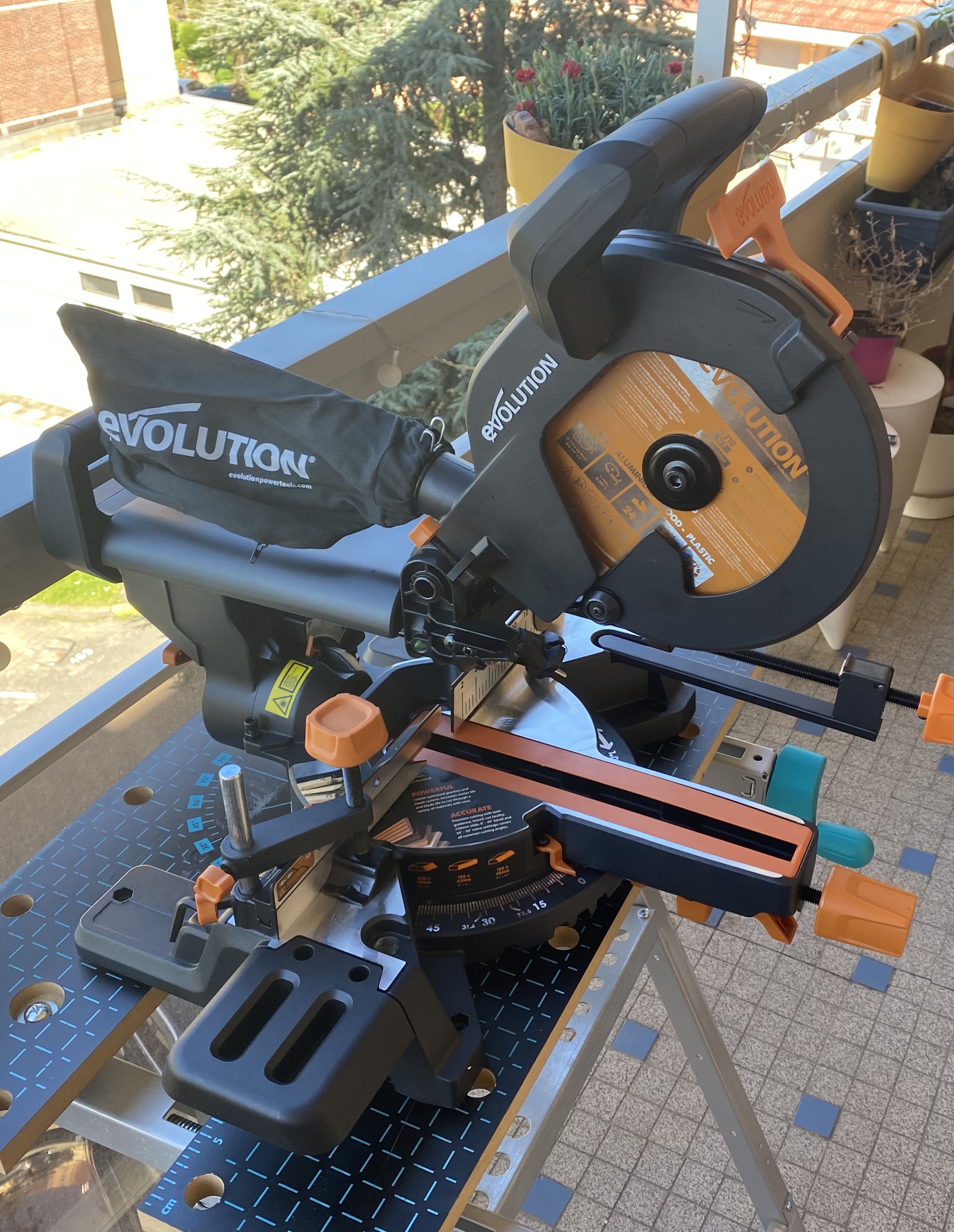 Location scie a onglet 69 entre particuliers