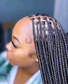 Service : tresses africaines Service : tresses africaines