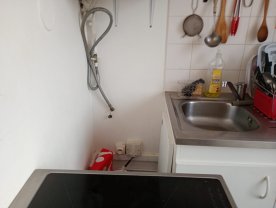 Service : pose de cuisine Service : pose de cuisine