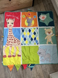 Location : autre Location : autre