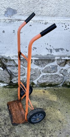 Location : autre Location : autre