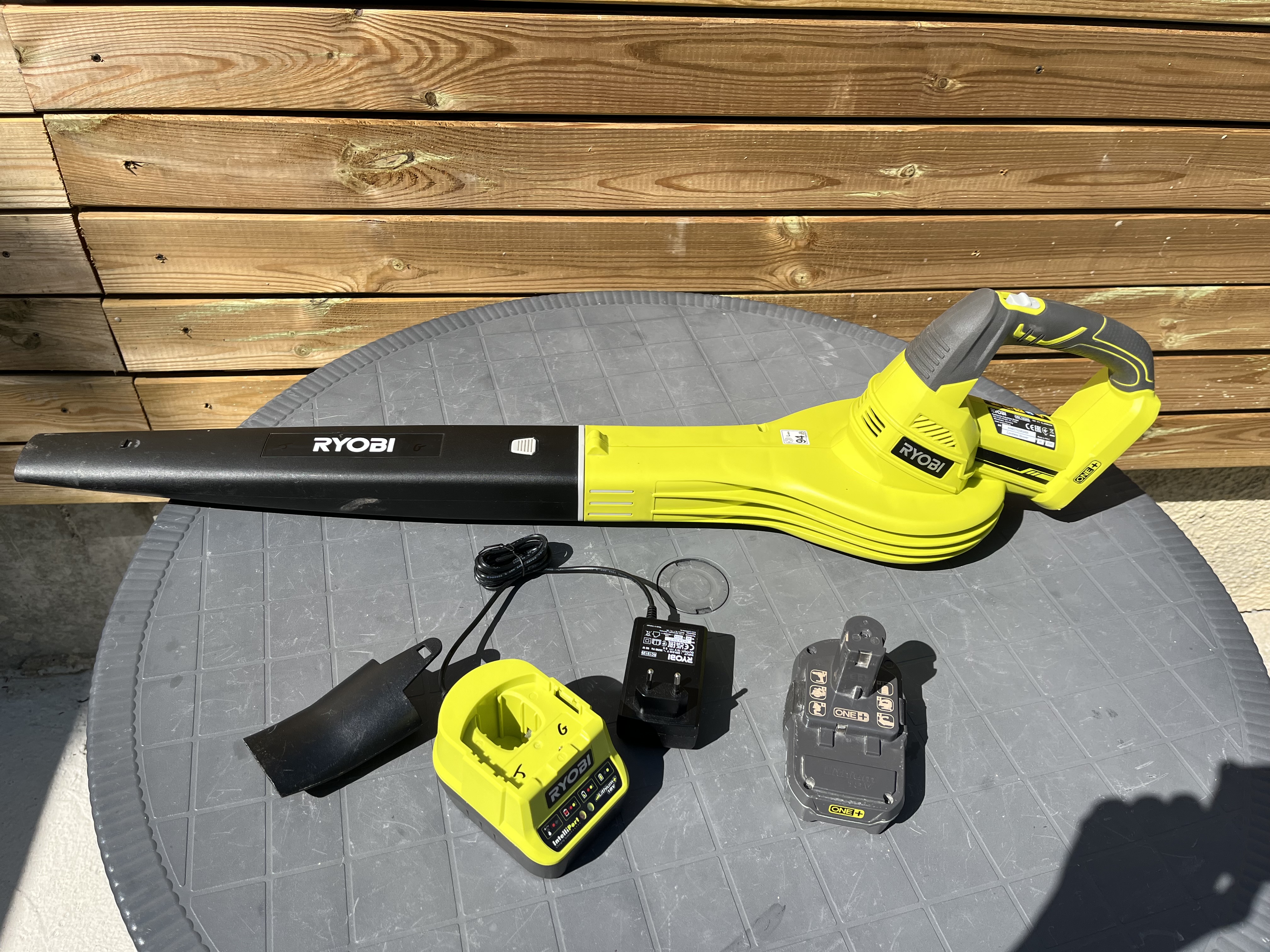 Location aspirateur souffleur 80 entre particuliers