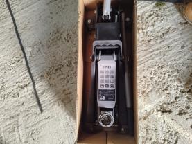 Location : cric Location : cric