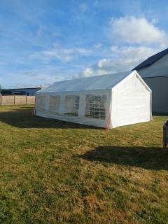 Location : tente reception Location : tente reception