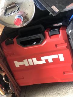 Location : perforateur Location : perforateur