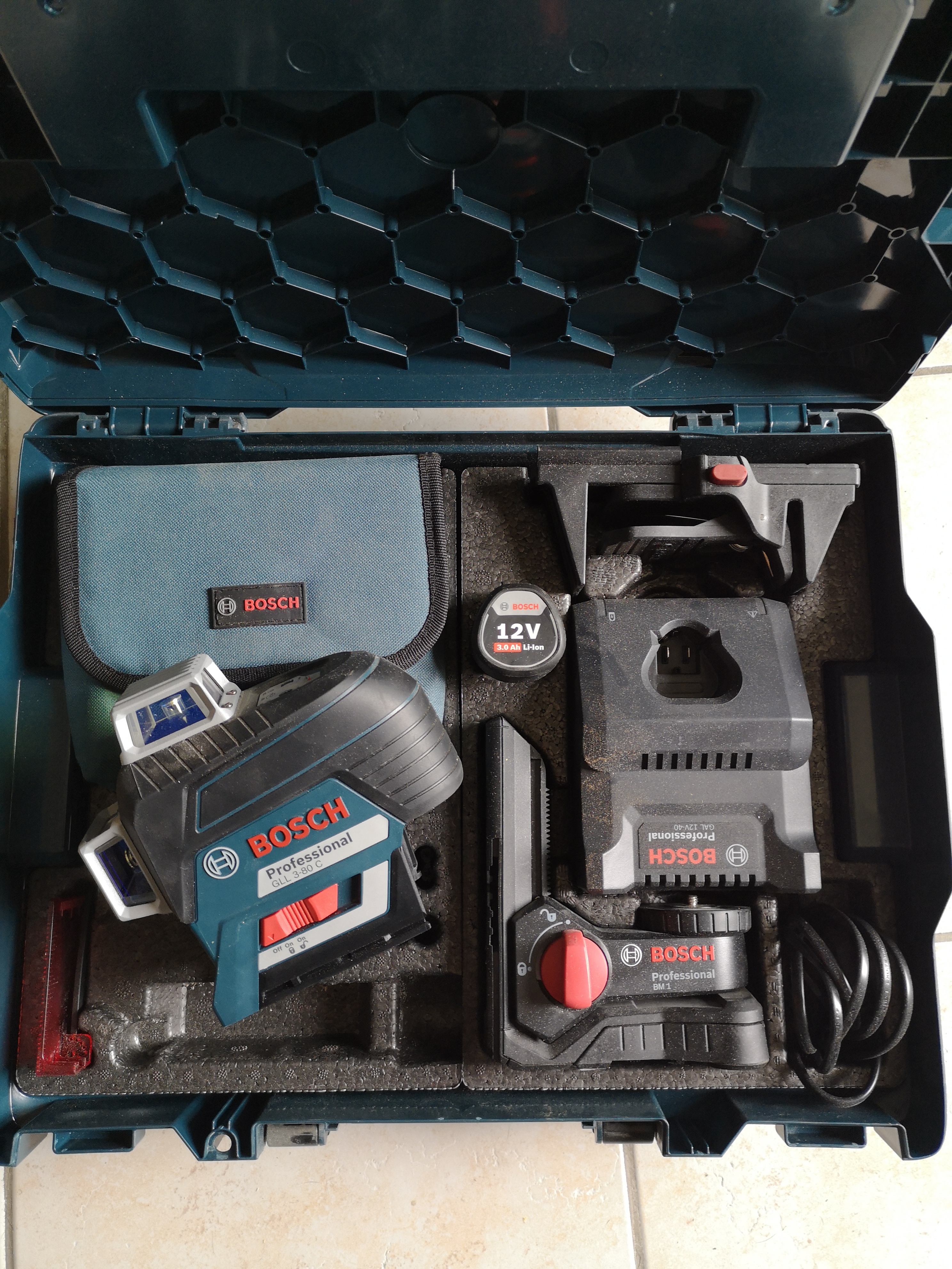 Location niveau laser 95 entre particuliers