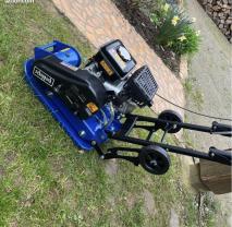 Location : plaque vibrante Location : plaque vibrante