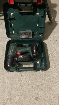 Location : visseuse Location : visseuse