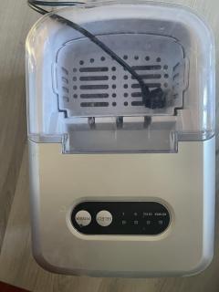 Location : machine a glacons Location : machine a glacons