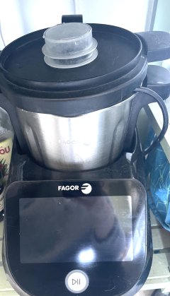 Location : robot multifonctions Location : robot multifonctions