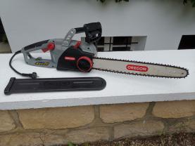 Location : tronconneuse Location : tronconneuse