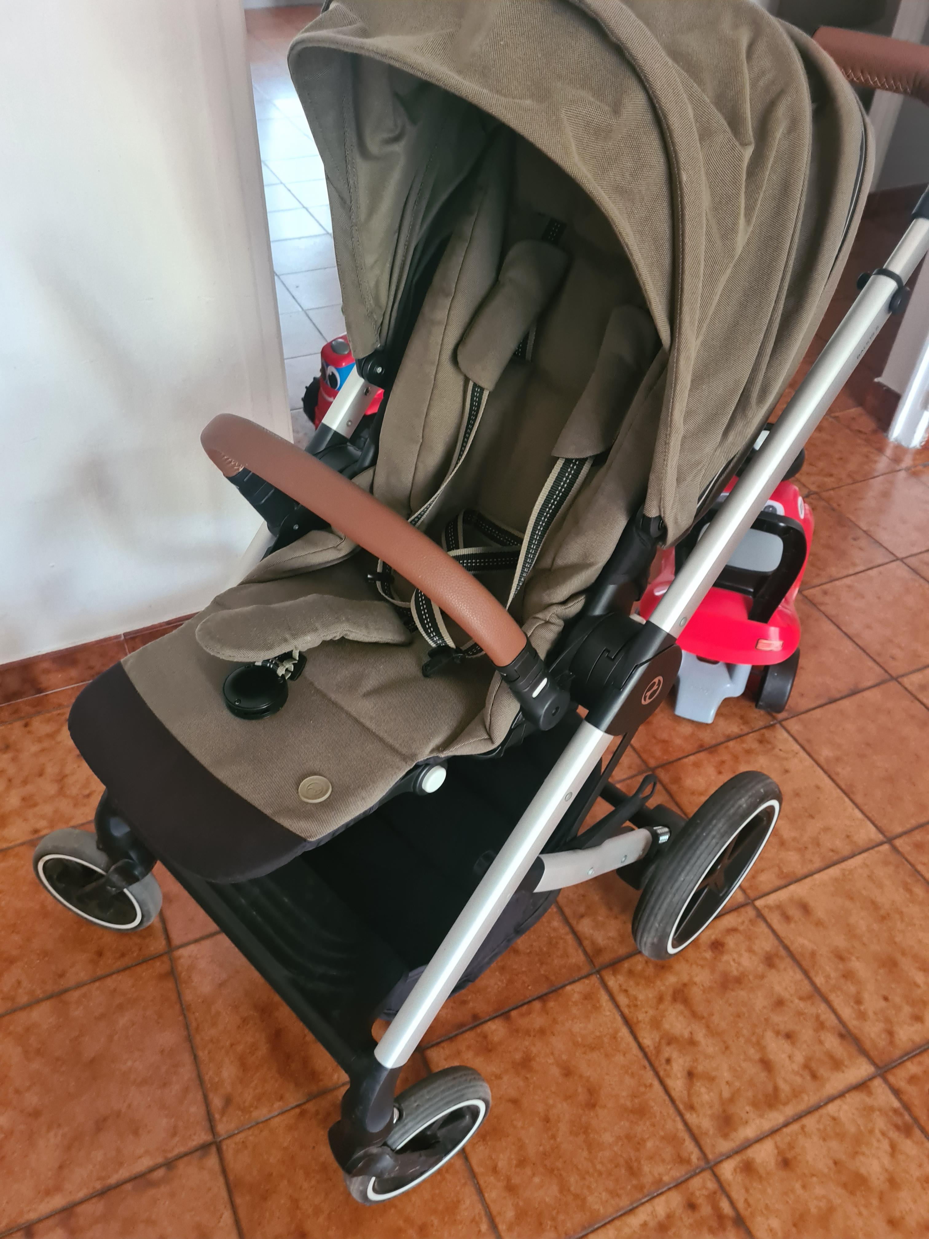 Location poussette 20 entre particuliers