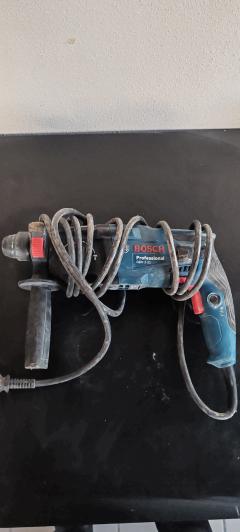 Location : perforateur Location : perforateur