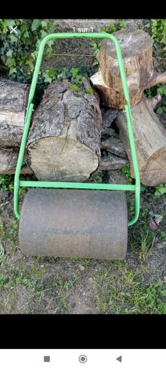 Location : rouleau a gazon Location : rouleau a gazon