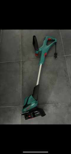 Location : coupe bordures Location : coupe bordures