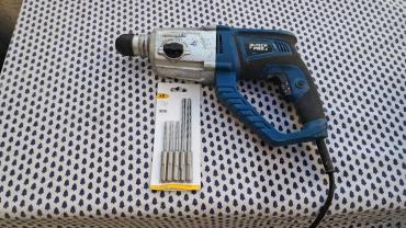 Location : perforateur Location : perforateur