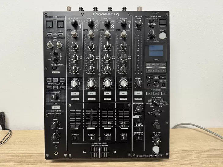 Location platine de mixage 75 entre particuliers
