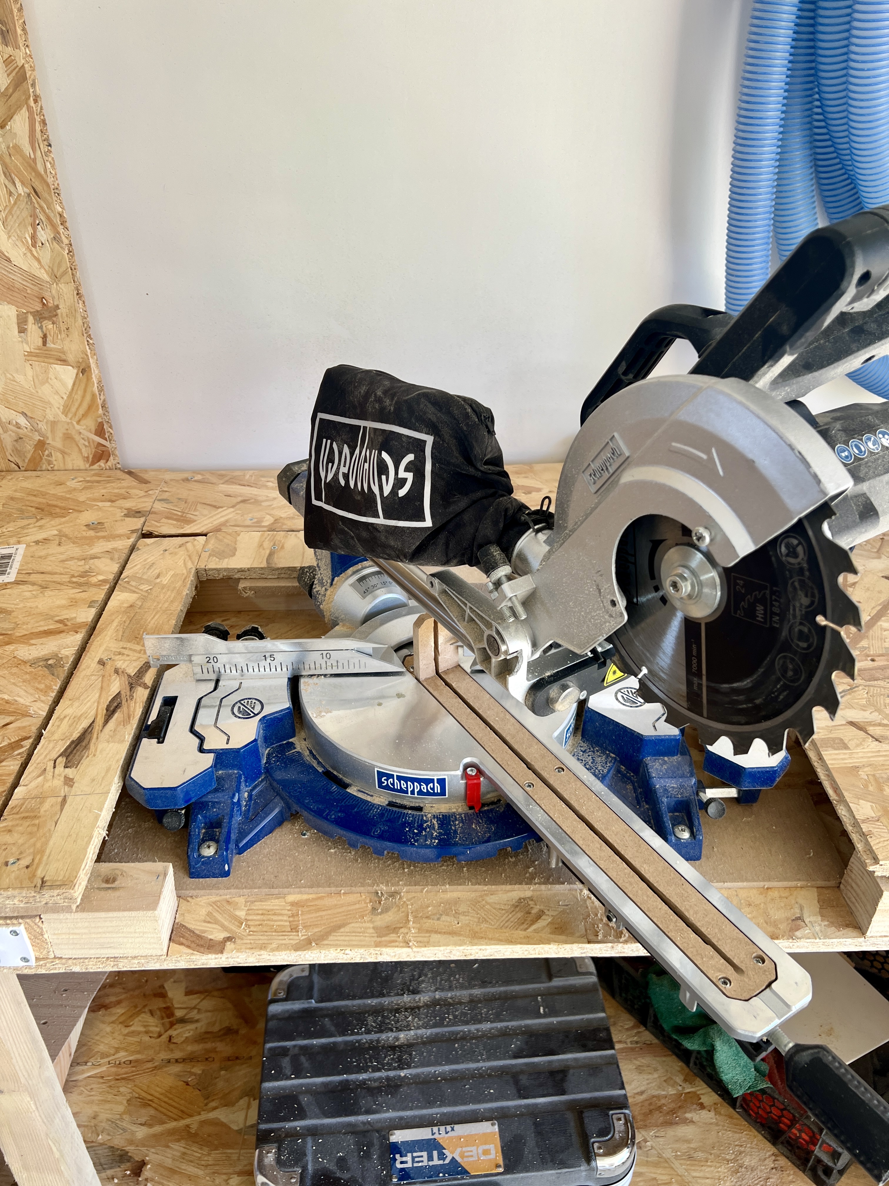 Location scie a onglet 69 entre particuliers