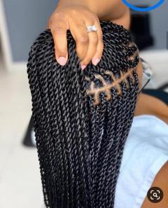 Service : tresses africaines Service : tresses africaines