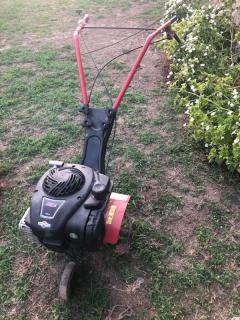 Location : motobineuse Location : motobineuse