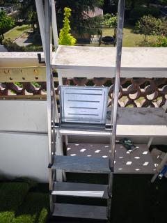 Location : escabeau Location : escabeau