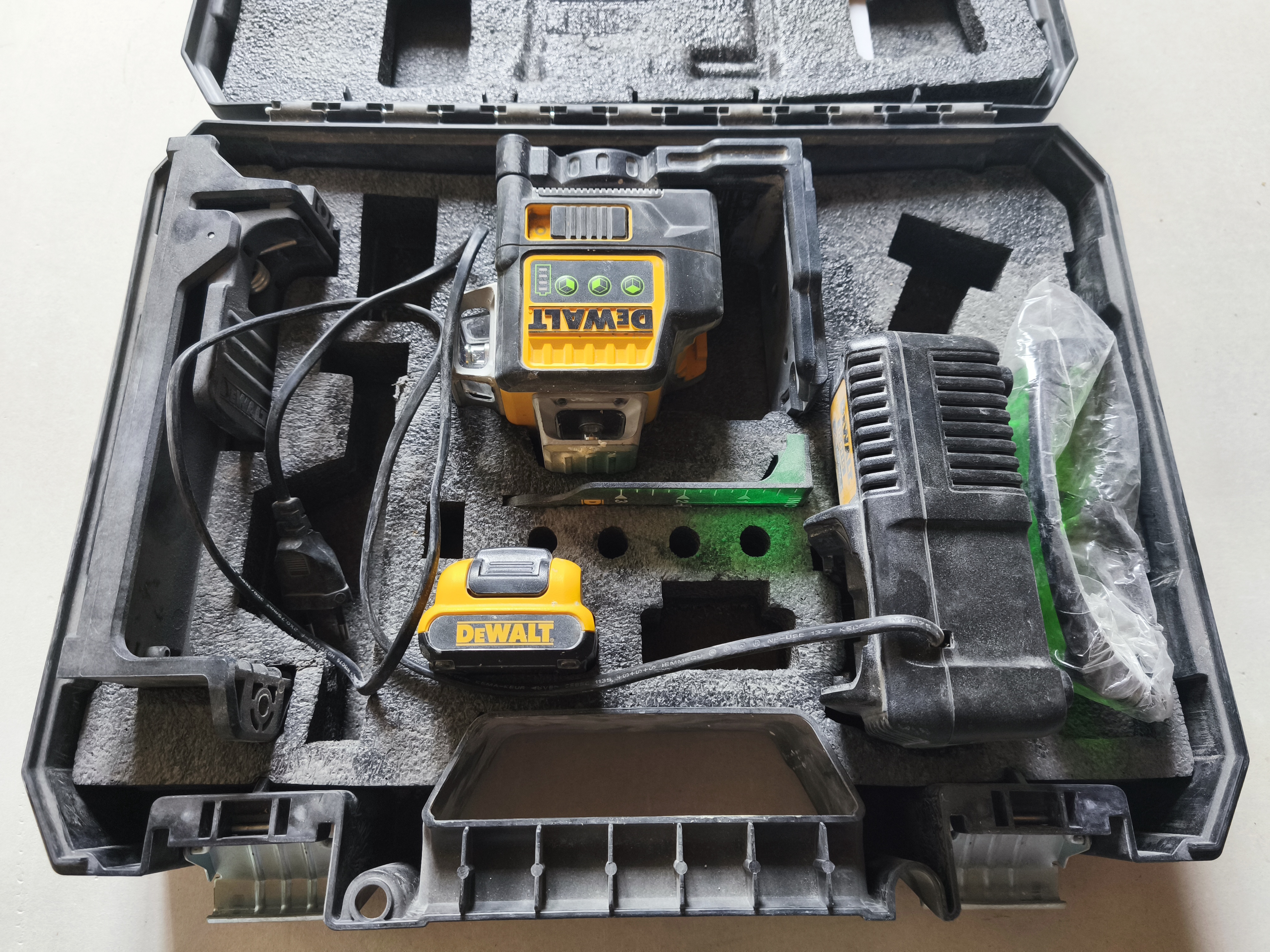 Location niveau laser 66 entre particuliers