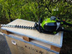 Location : taille haie Location : taille haie