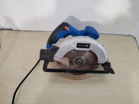 Location : scie circulaire Location : scie circulaire