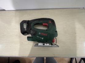 Location : scie sauteuse Location : scie sauteuse