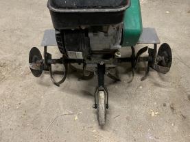 Location : motobineuse Location : motobineuse