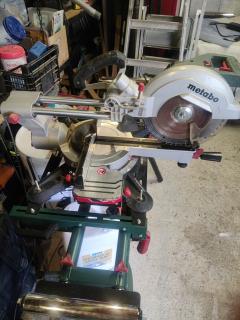 Location : scie a onglet Location : scie a onglet