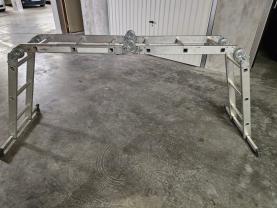 Location : echelle Location : echelle