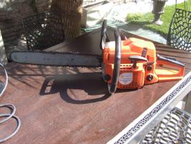 Location : tronconneuse Location : tronconneuse