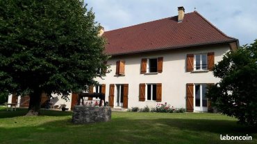 Location : autre Location : autre