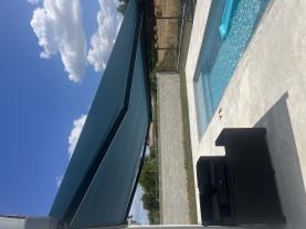 Location : autre Location : autre