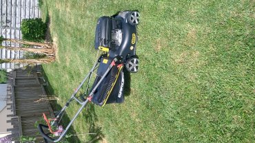 Location : tondeuse Location : tondeuse