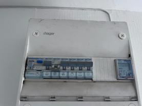 Service : electricien Service : electricien