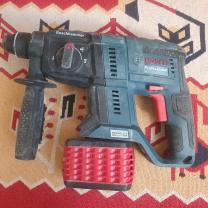 Location : perforateur Location : perforateur