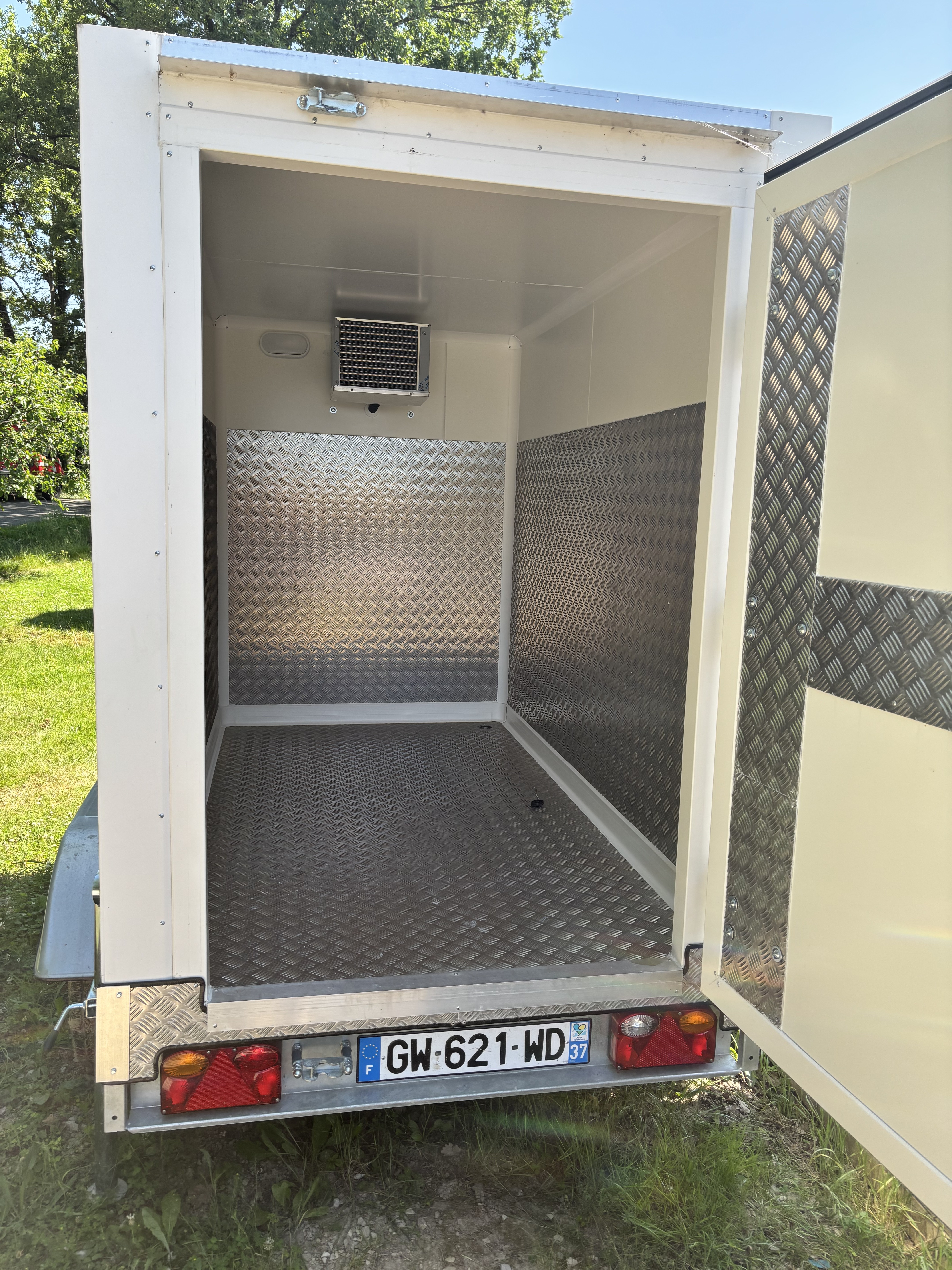 Location remorque entre particuliers (82)
