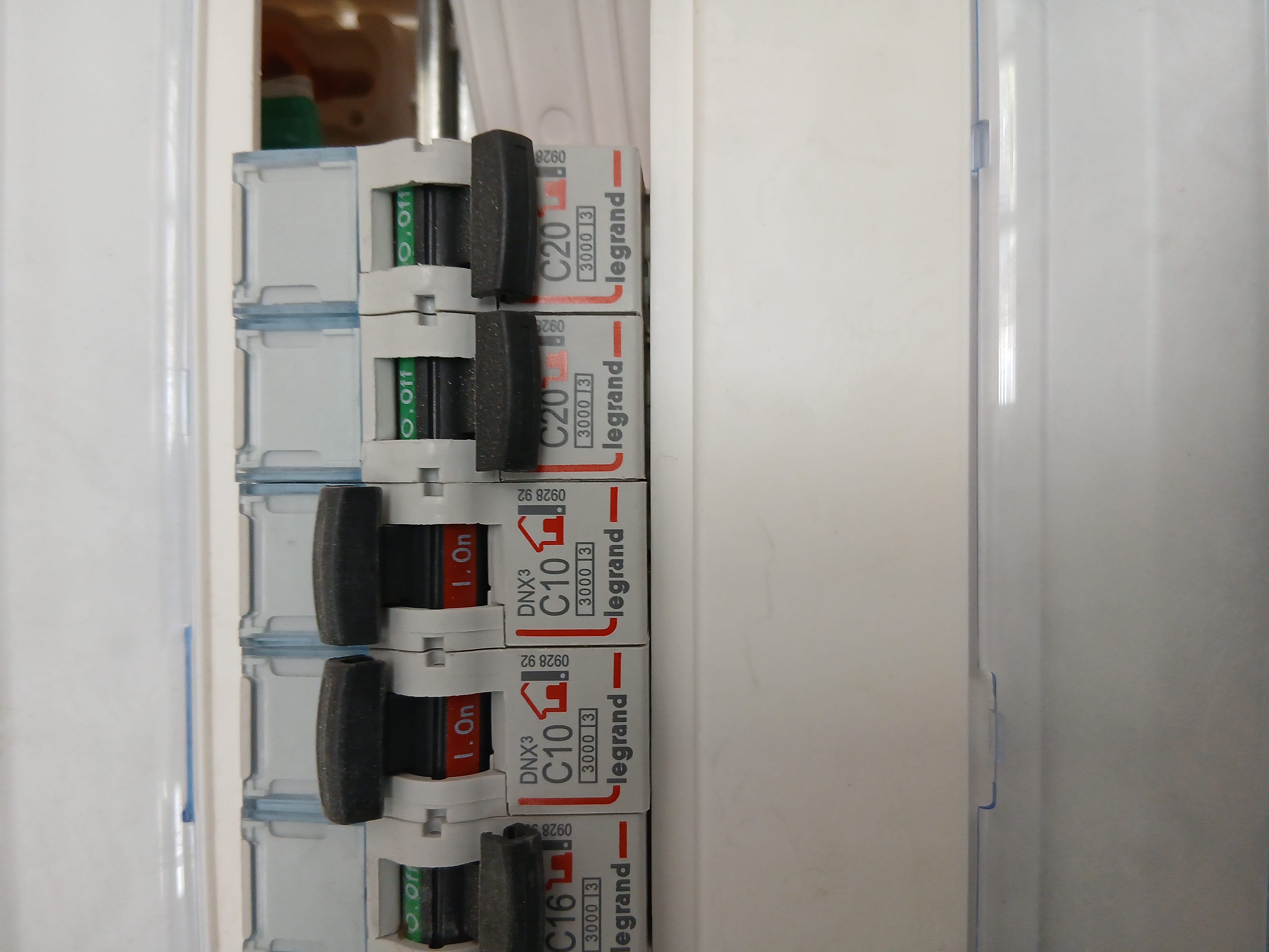 Service electricien 69 entre particuliers