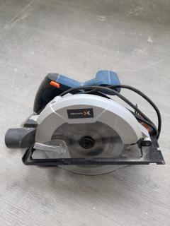 Location : scie circulaire Location : scie circulaire