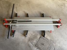 Location : carrelette Location : carrelette