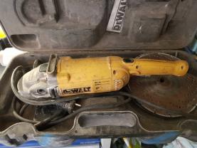 Location : disqueuse Location : disqueuse