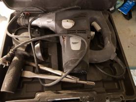 Location : perforateur Location : perforateur