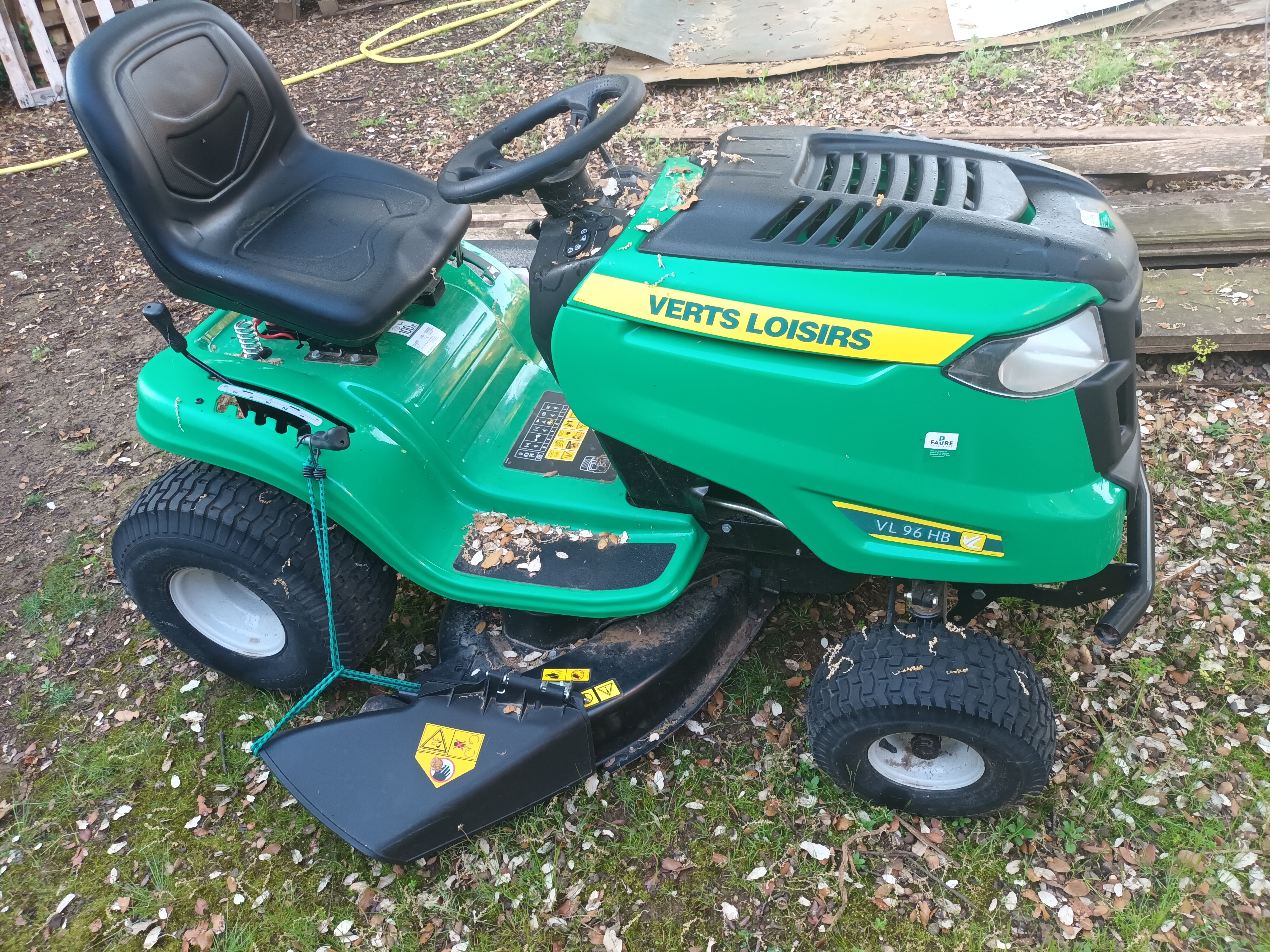 Location tracteur tondeuse 26 entre particuliers