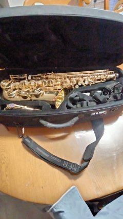 Location : saxophone