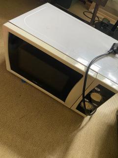 Location : micro ondes Location : micro ondes