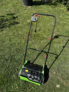 Location : scarificateur Location : scarificateur