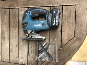 Location : scie sauteuse Location : scie sauteuse